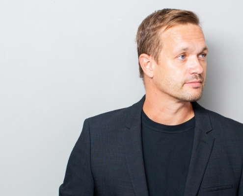 Führungskraft nachdenklich – Karrierecoaching bei Jobverlust